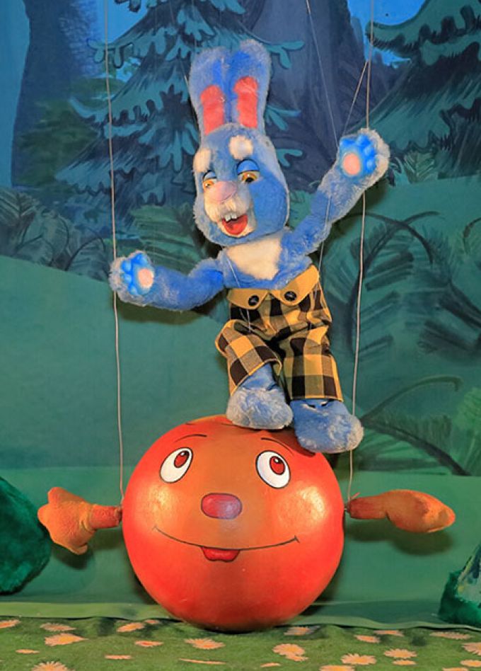 Тётушка Луша и колобок Ванюша