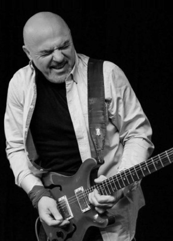 The Beatles глазами звезд московского блюза. Проект Левана Ломидзе и группы Blues Cousins