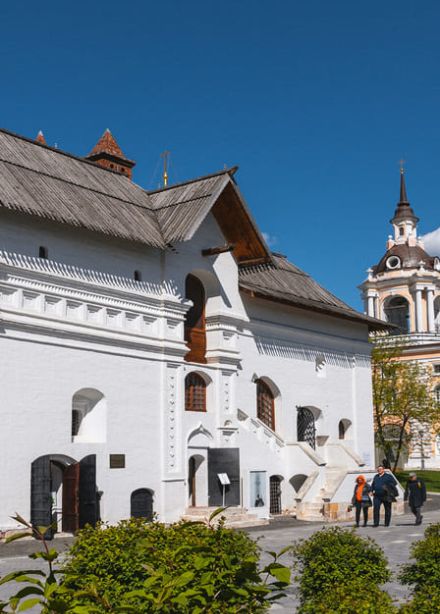 Сборная обзорная экскурсия по музею «Старый английский двор»