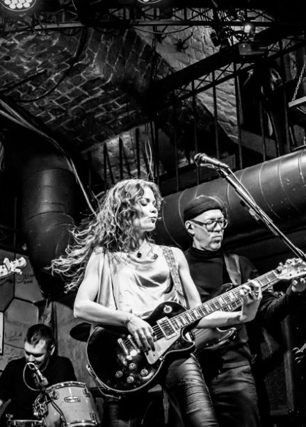 DARÏYA &amp; Friends