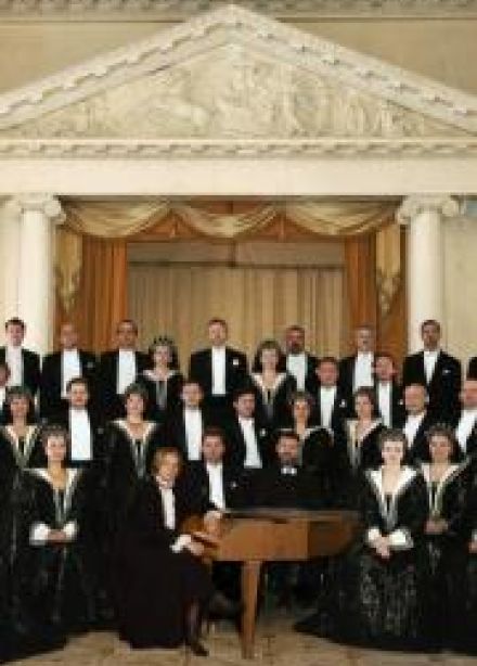 Московский ансамбль духовной музыки «Благовест»