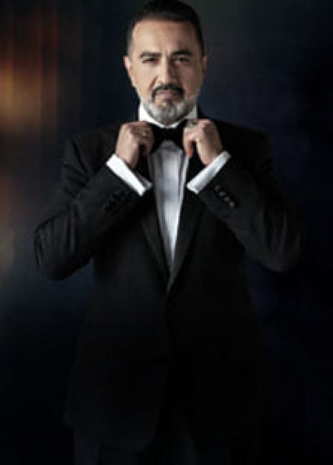 Эльчин Азизов