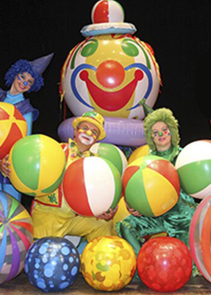 Надувное шоу. Цирк Питиновых