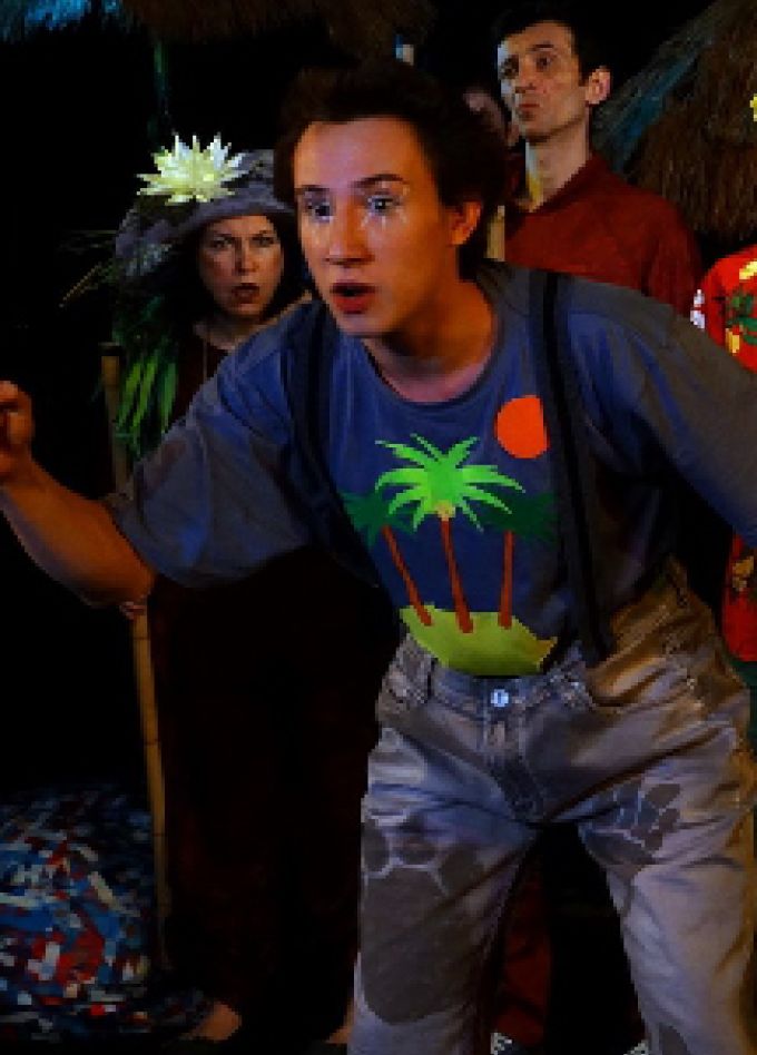 Любопытный слонёнок. АЯтеатр