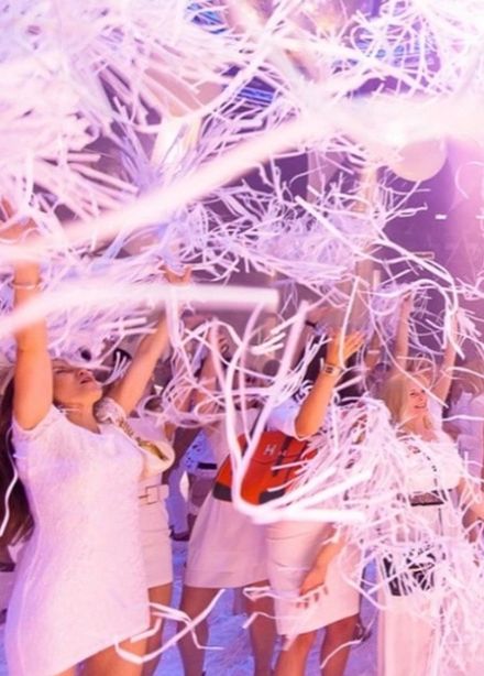 Новогодняя дискотека 90-х. White Party