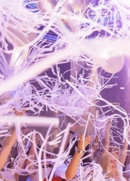 Новогодняя дискотека 90-х и 2000-х