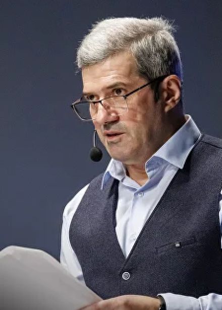Михаил Шахназаров