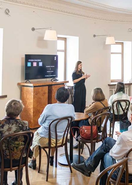 Зрительский клуб Маяковки