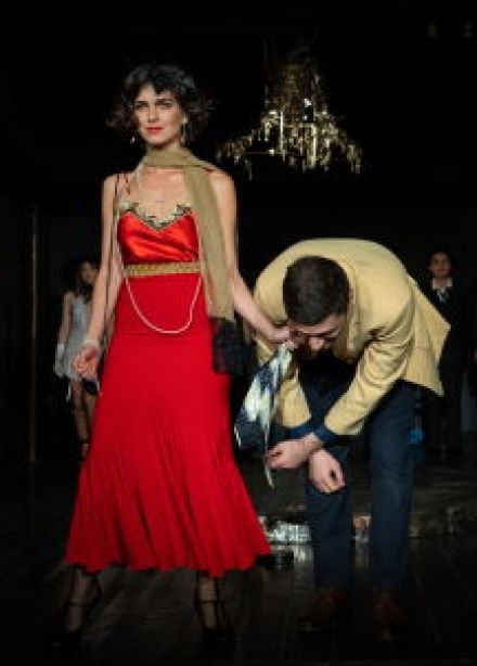 Эй, кто-нибудь!