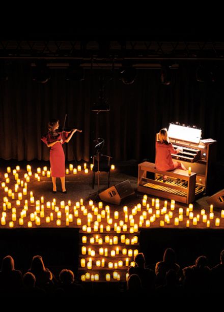 Эйнауди на органе при свечах