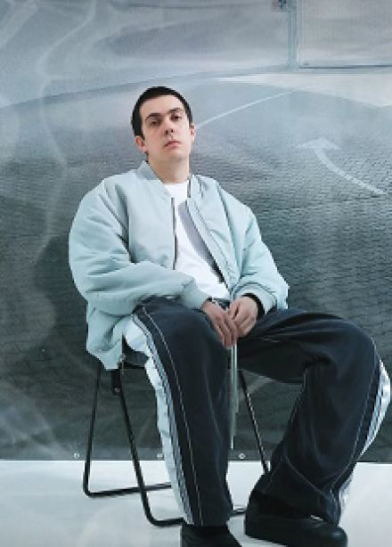 тима ищет свет