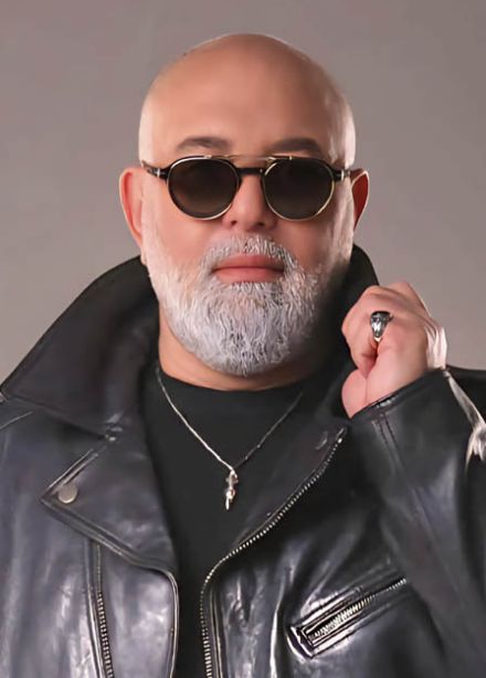 Виктор КинН