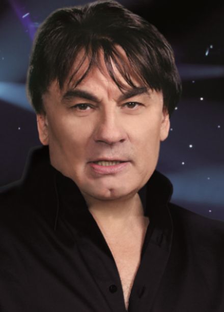 Александр Серов