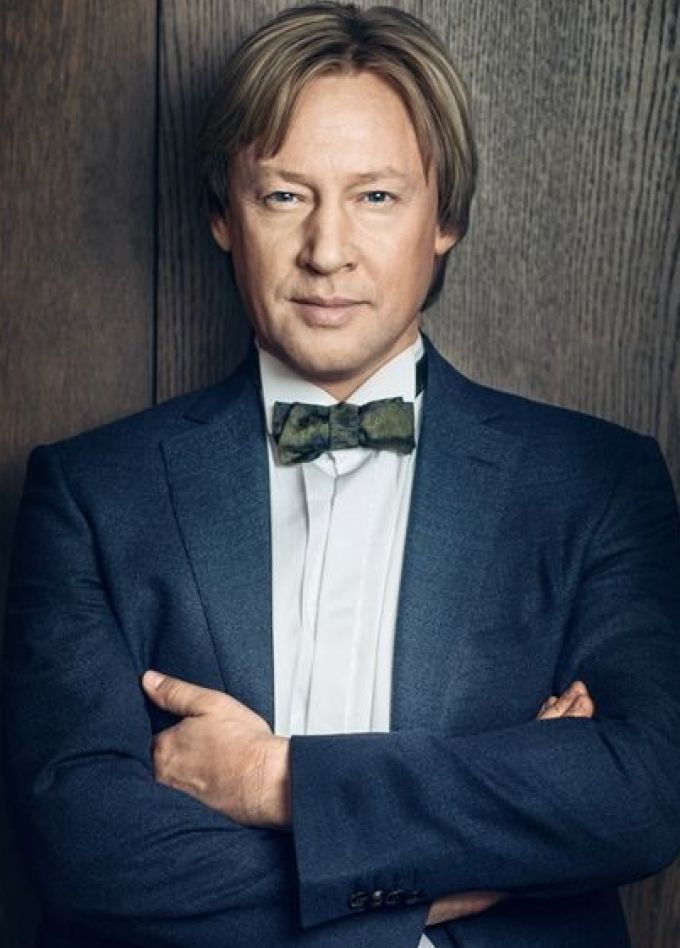 Дмитрий Харатьян