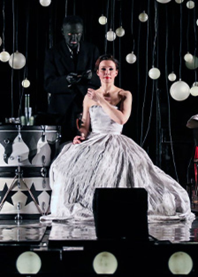 Барабаны в ночи