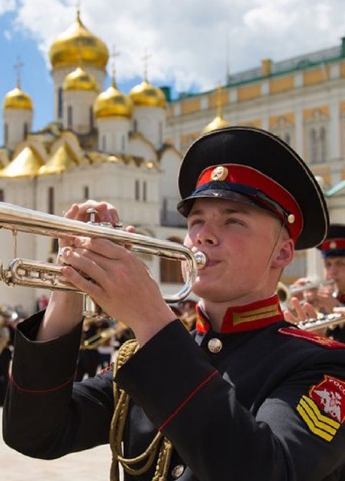 Хор и оркестр суворовцев