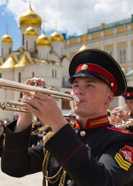 Хор и оркестр суворовцев