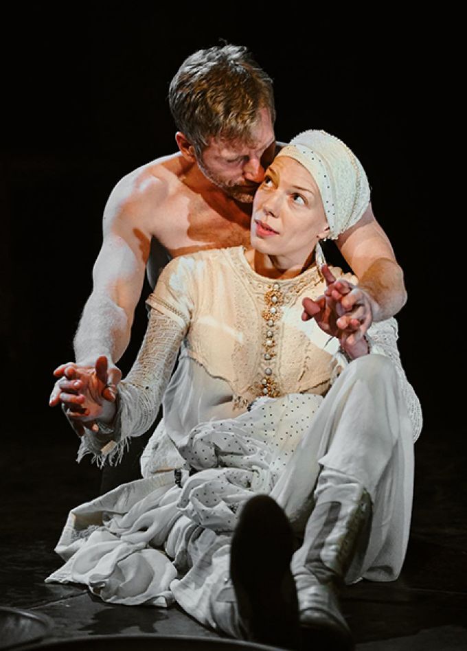 Материнское поле