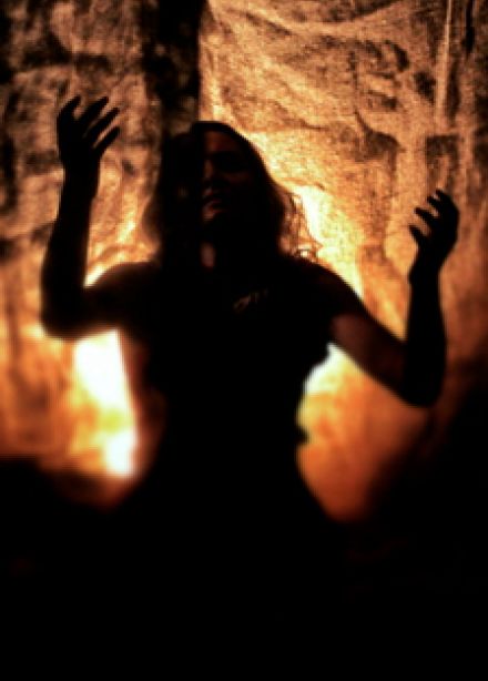 Любовь вне закона (Антигона)