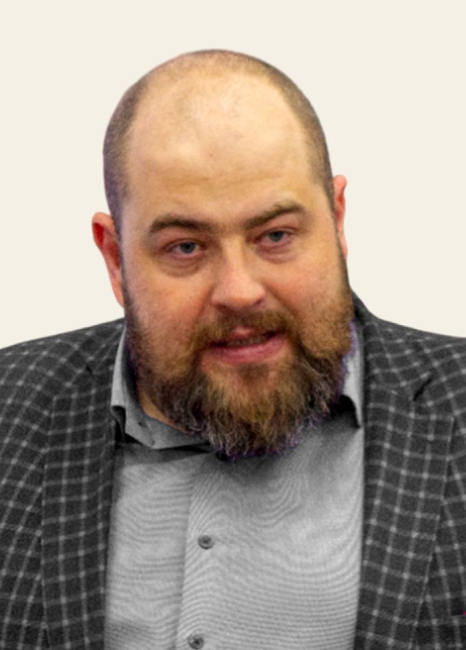 Игорь Исаев