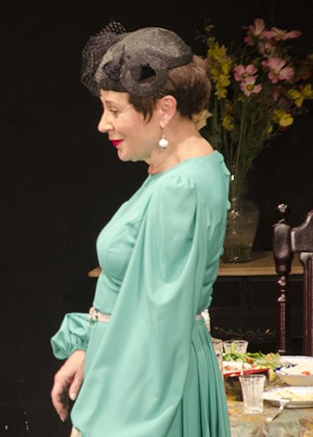 Три сестры и дядя Ваня