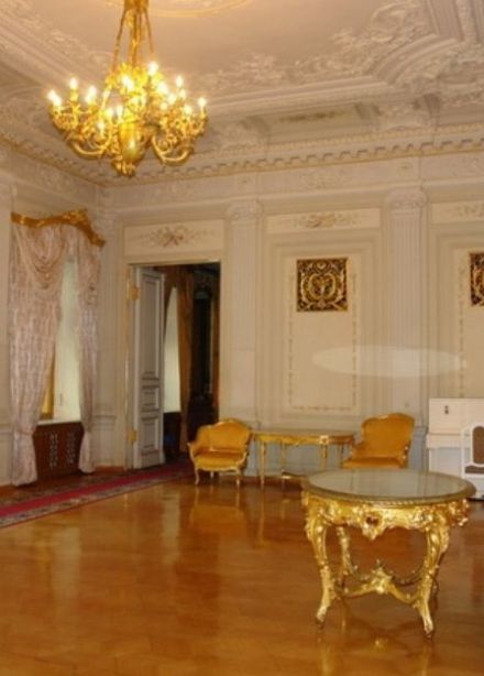 Экскурсия в легендарный особняк А. И. Коншиной