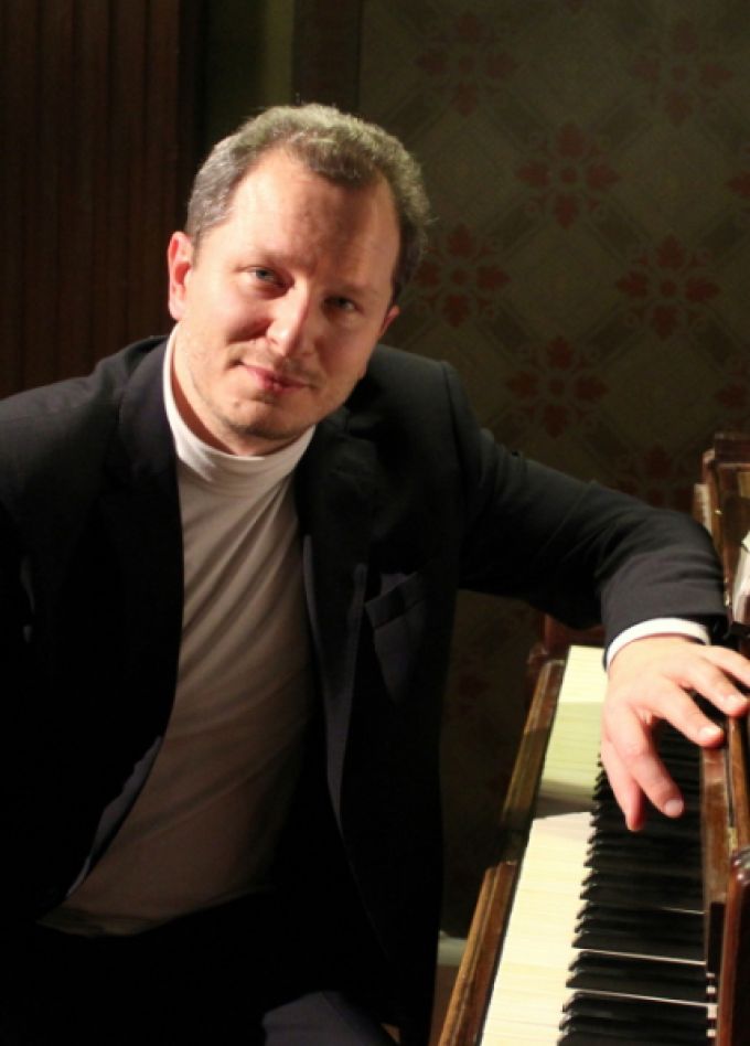 Юрий Мартынов