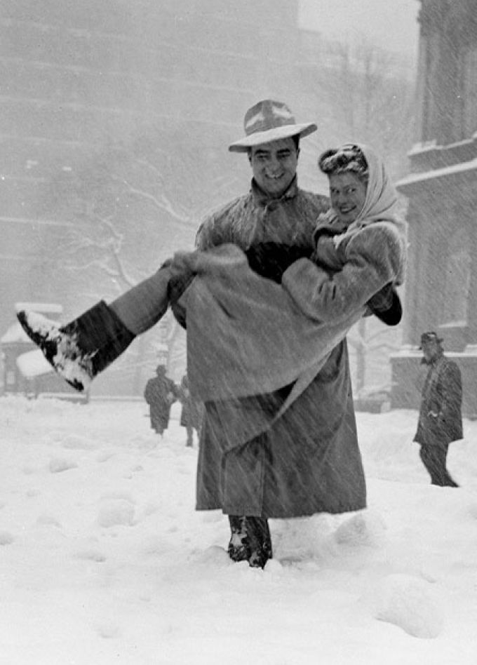 Поэтомания. Невыносимая (с)нежность