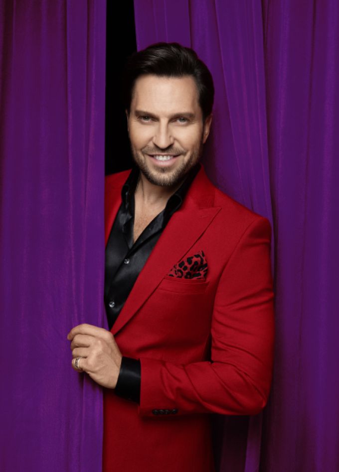 Артур Пирожков