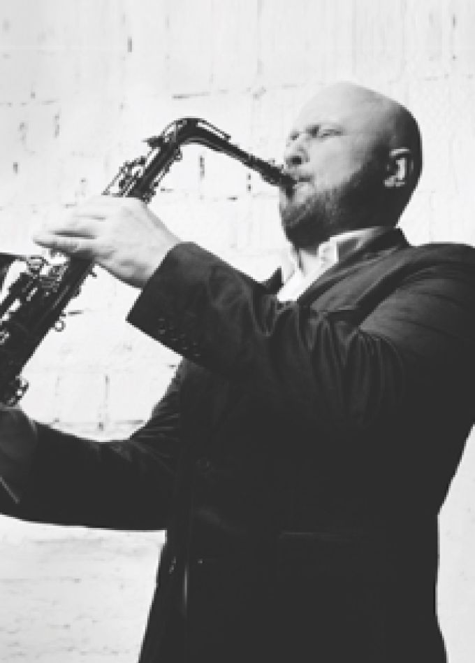 Александр Довгополый