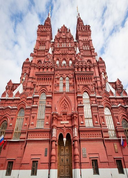 Взламывая шифр города. О чем молчат кремлевские стены.