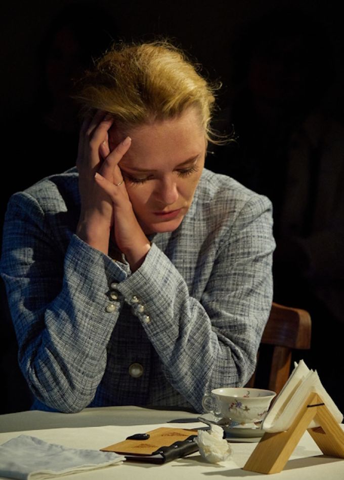 Легкое знакомство