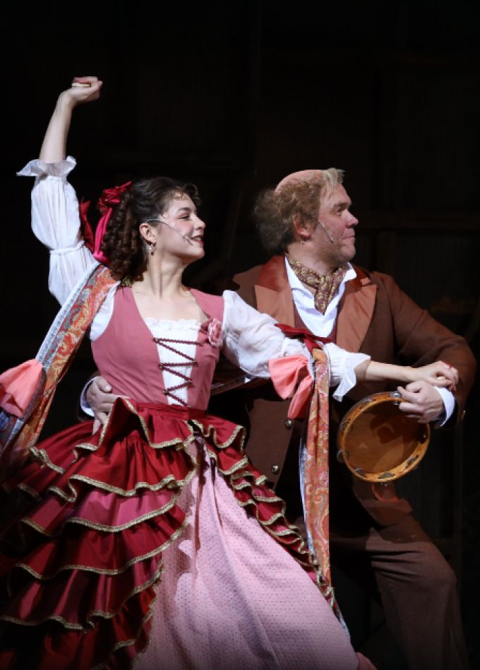 Лев Гурыч Синичкин, или Провинциальная дебютантка