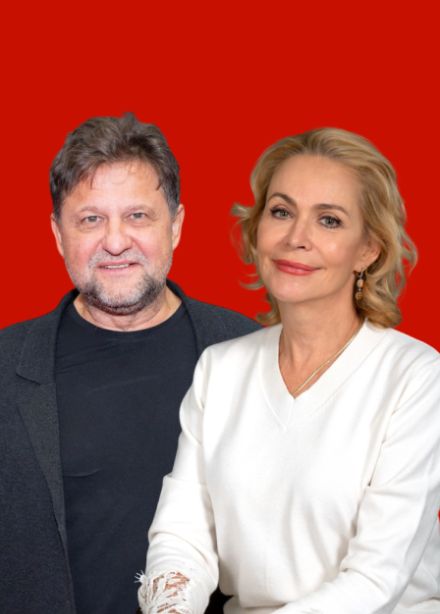 Двое на скамейке